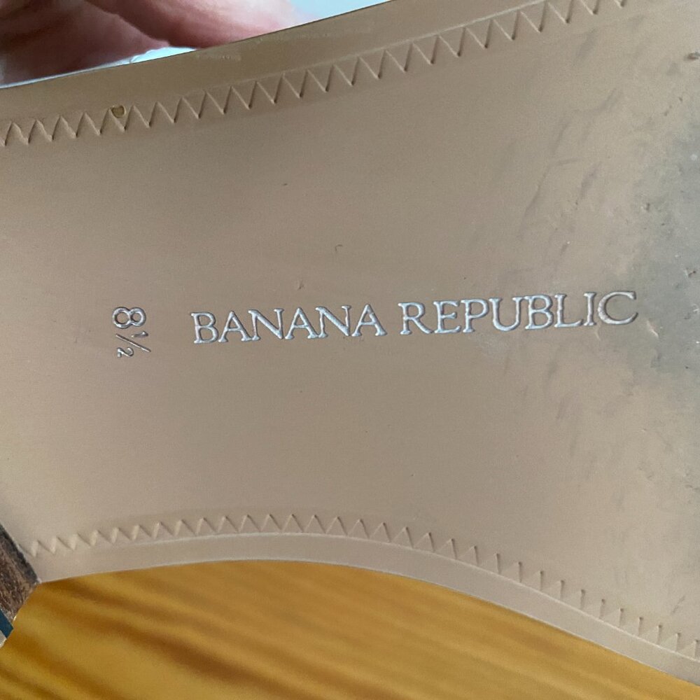 Banana Republic Women’s White Leather Buck Oxfords-Size 8.5-Excellent Condition! - Picture 8 of 8